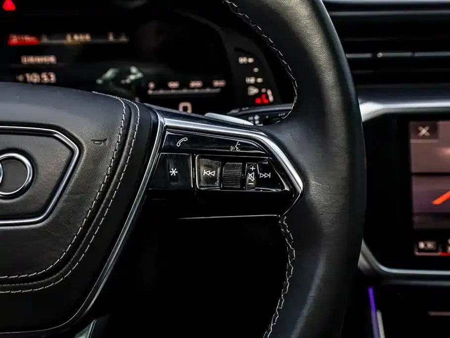 Audi A7L 2024 из CN, фото 2