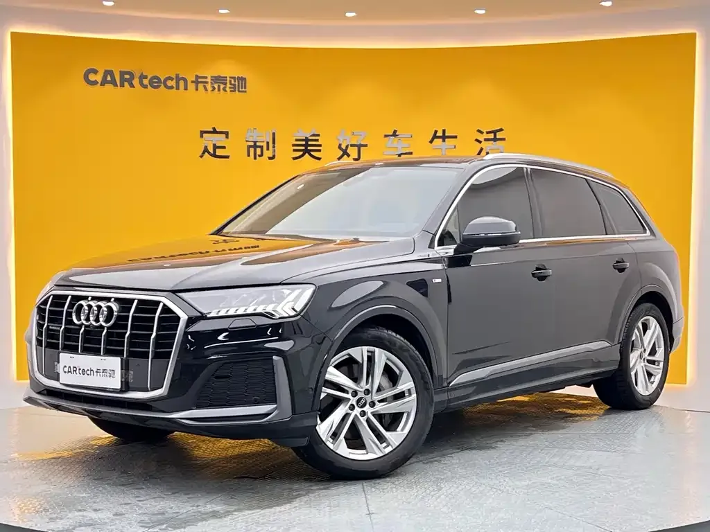 Audi Q7 2023 из CN, фото 1