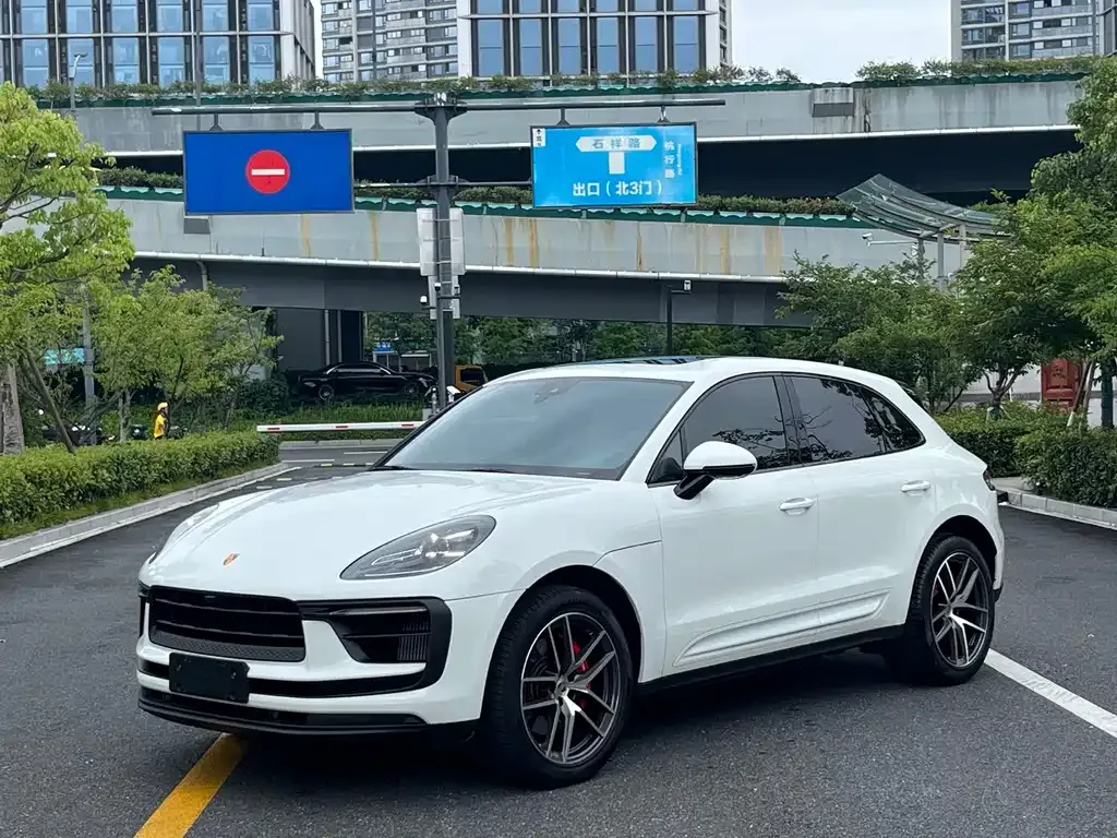 Porsche Macan — фото 9