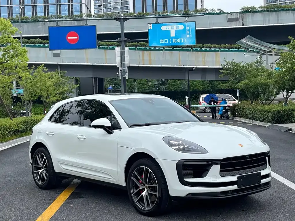 Porsche Macan — фото 10