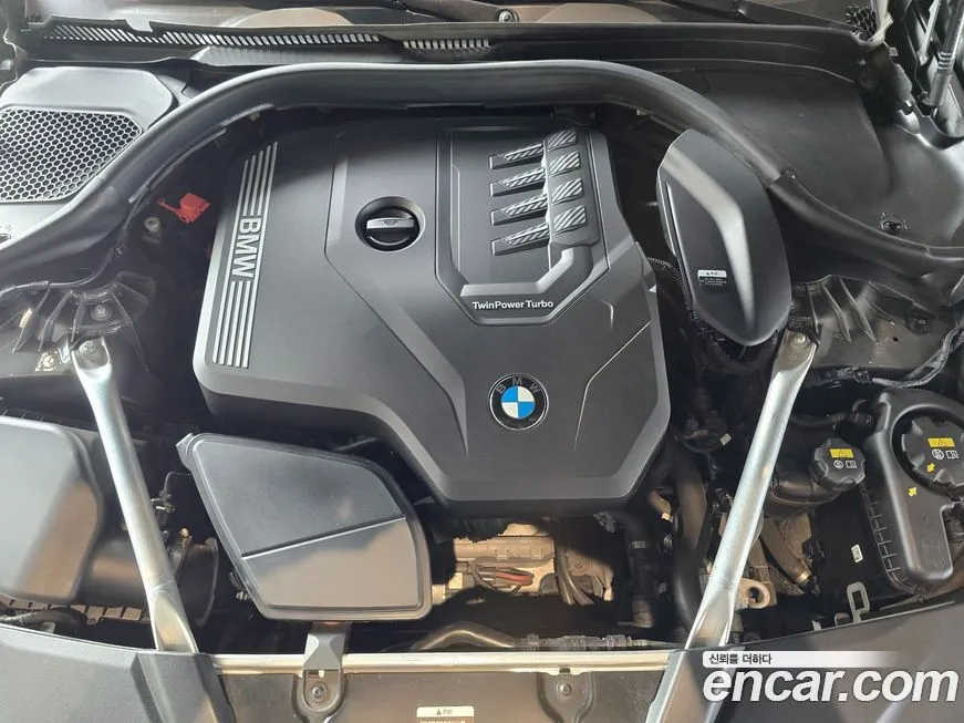 BMW 5-Series — фото 9
