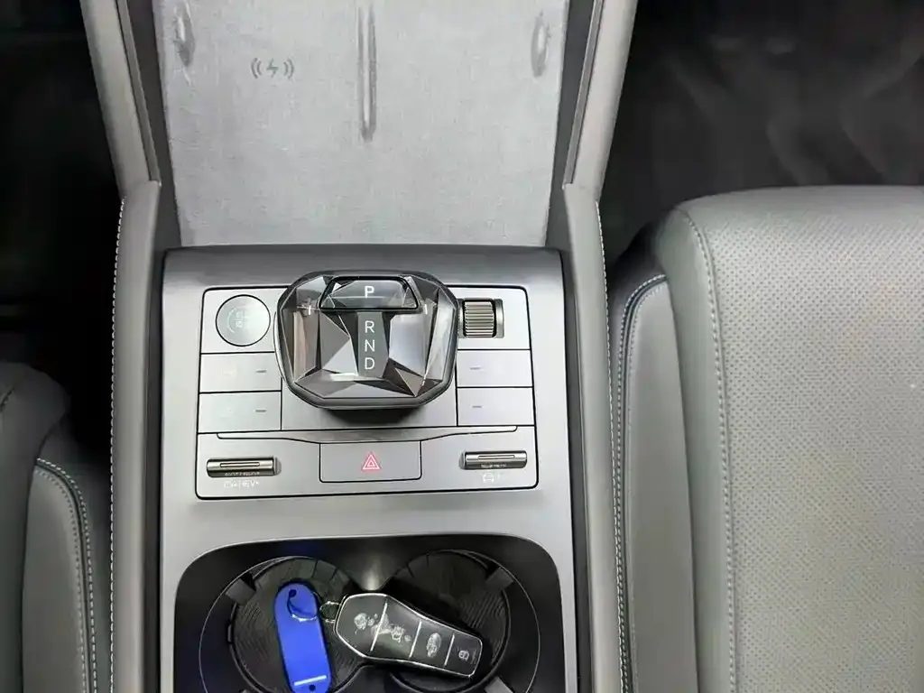 BYD Qin L 2025 из CN, фото 5