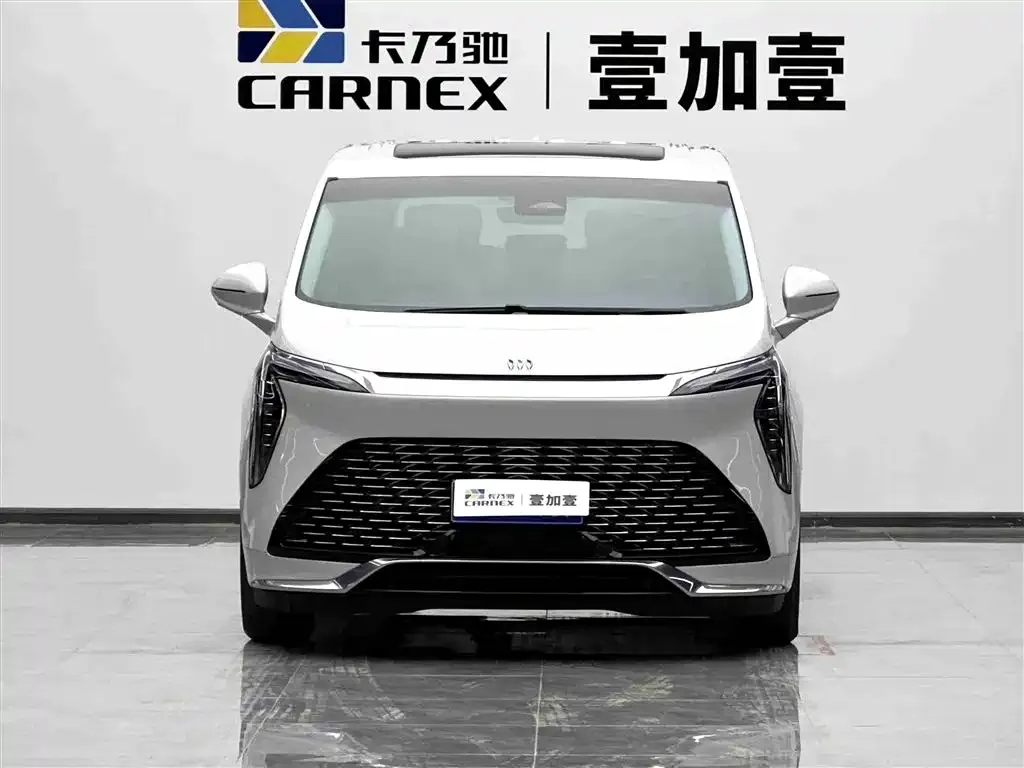 Buick Century 2023 из CN, фото 2