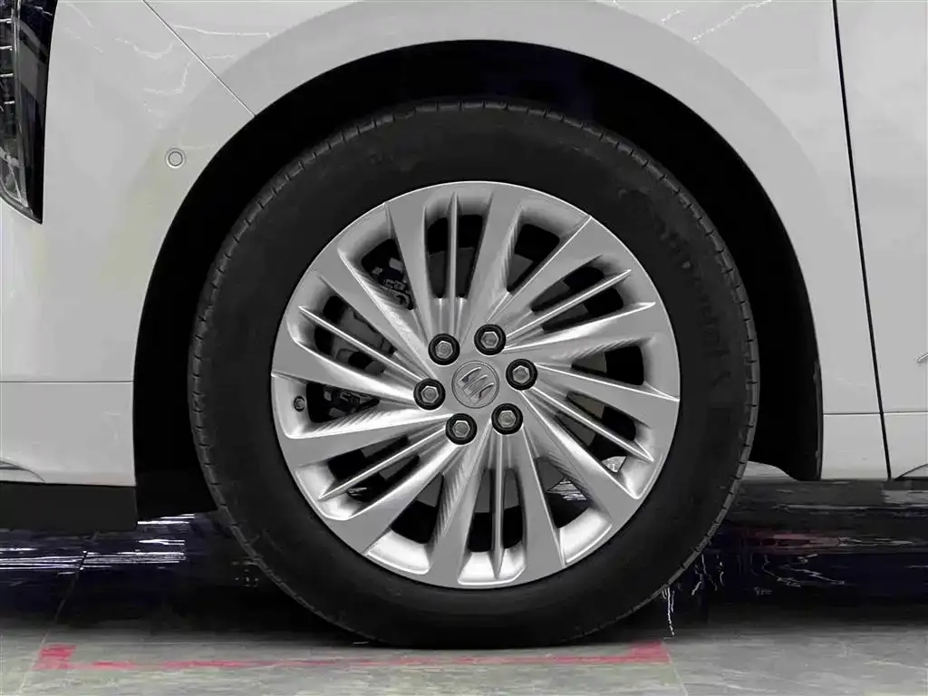Buick Century 2023 из CN, фото 8