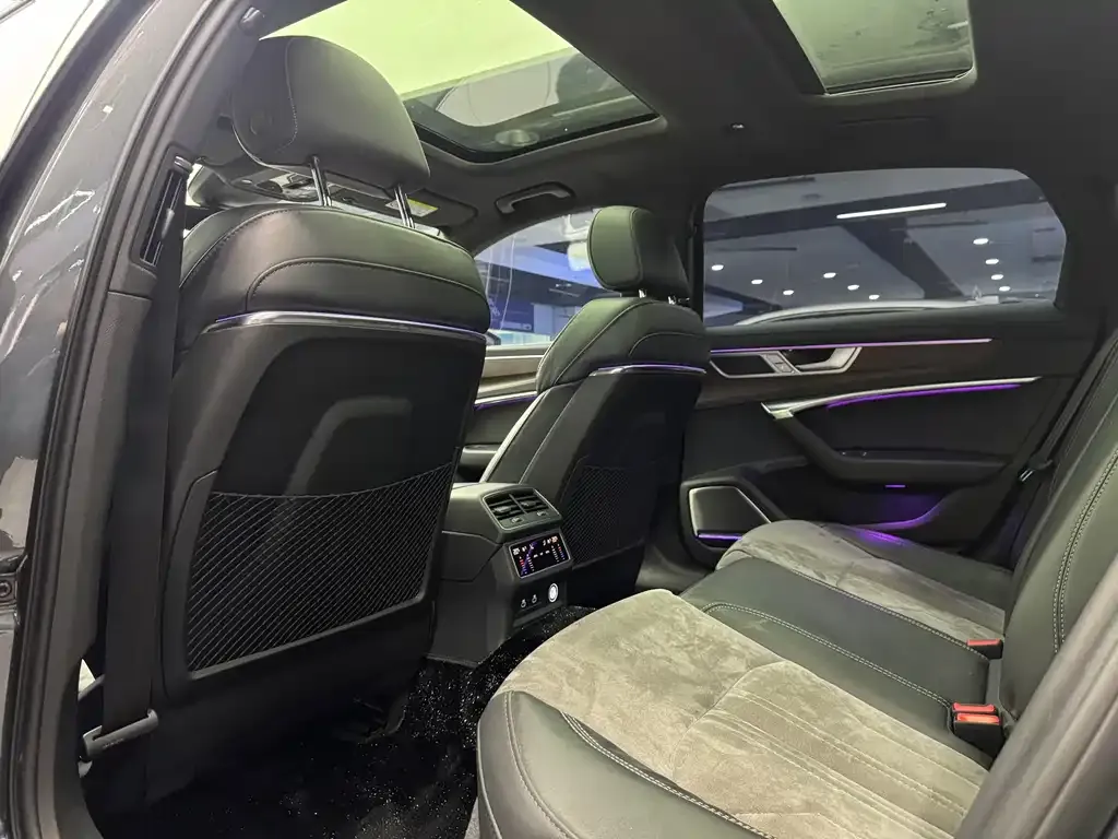 Audi A6L 2023 из CN, фото 6