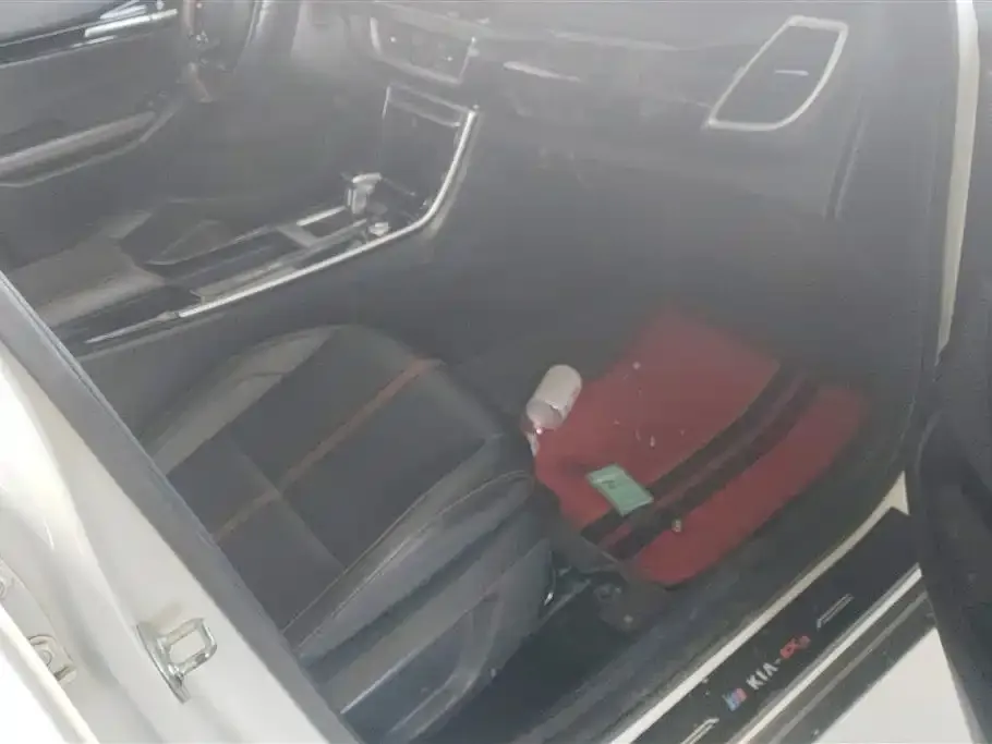 Kia KX3 2021 из CN, фото 3