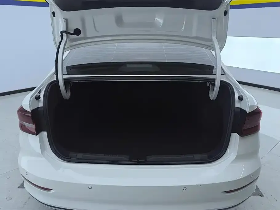 Volkswagen Lavida 2023 из CN, фото 4