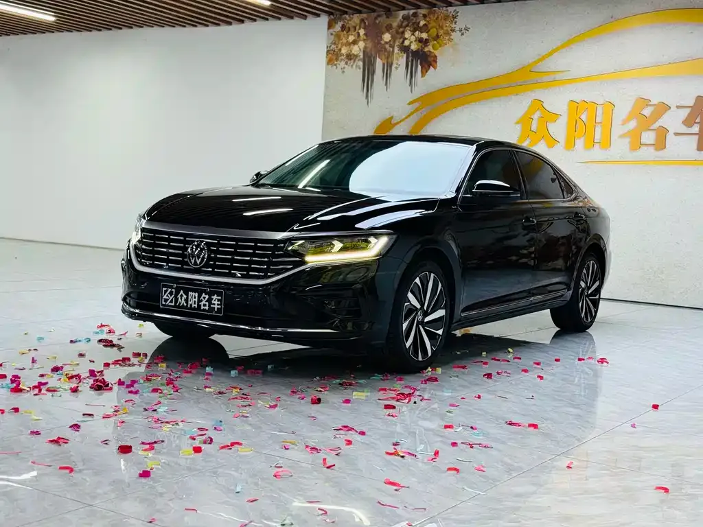 Volkswagen Passat — фото 1