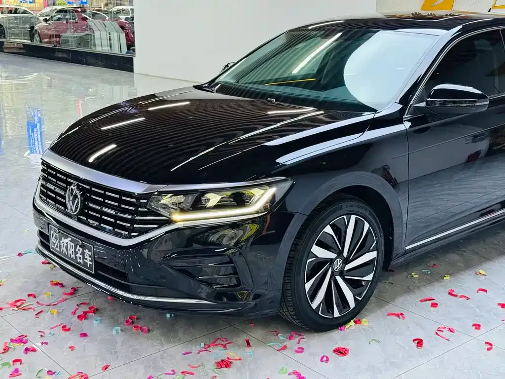 Volkswagen Passat — фото 4