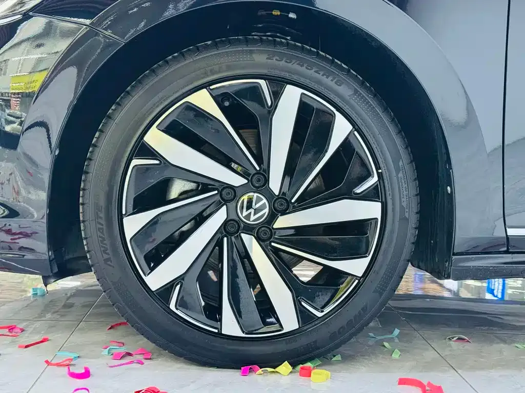 Volkswagen Passat — фото 10