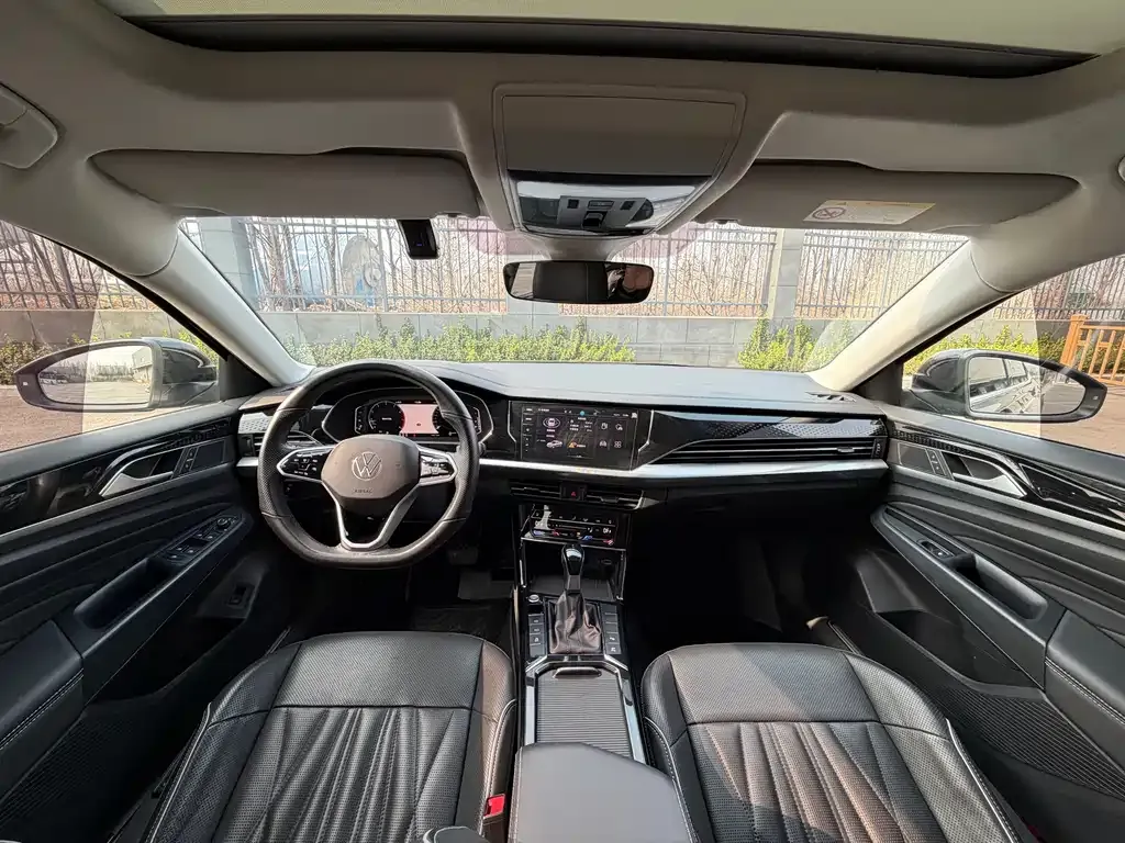 Volkswagen Passat 2023 из CN, фото 9