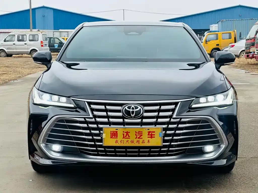 Toyota Avalon 2024 из CN, фото 1