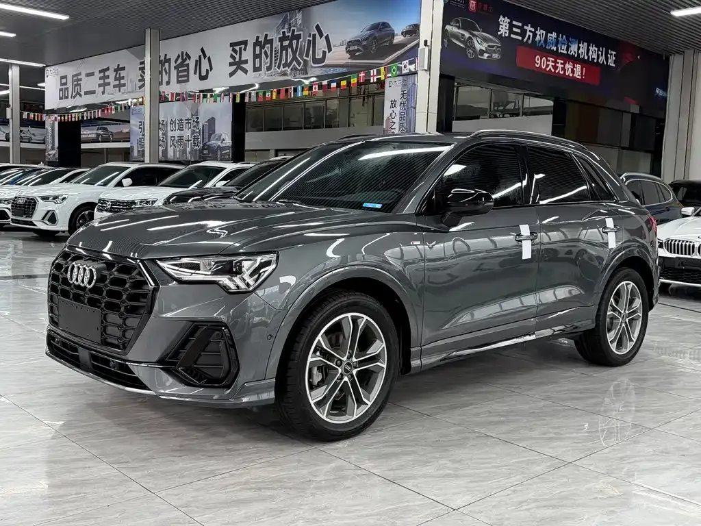Audi Q3 2023 из CN, фото 1