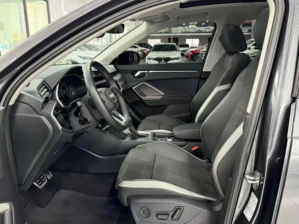 Audi Q3 2023 из CN, фото 6
