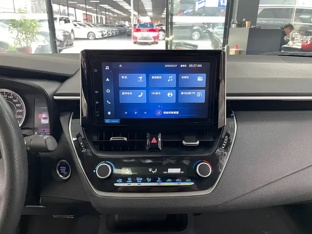 Toyota Corolla 2021 из CN, фото 10