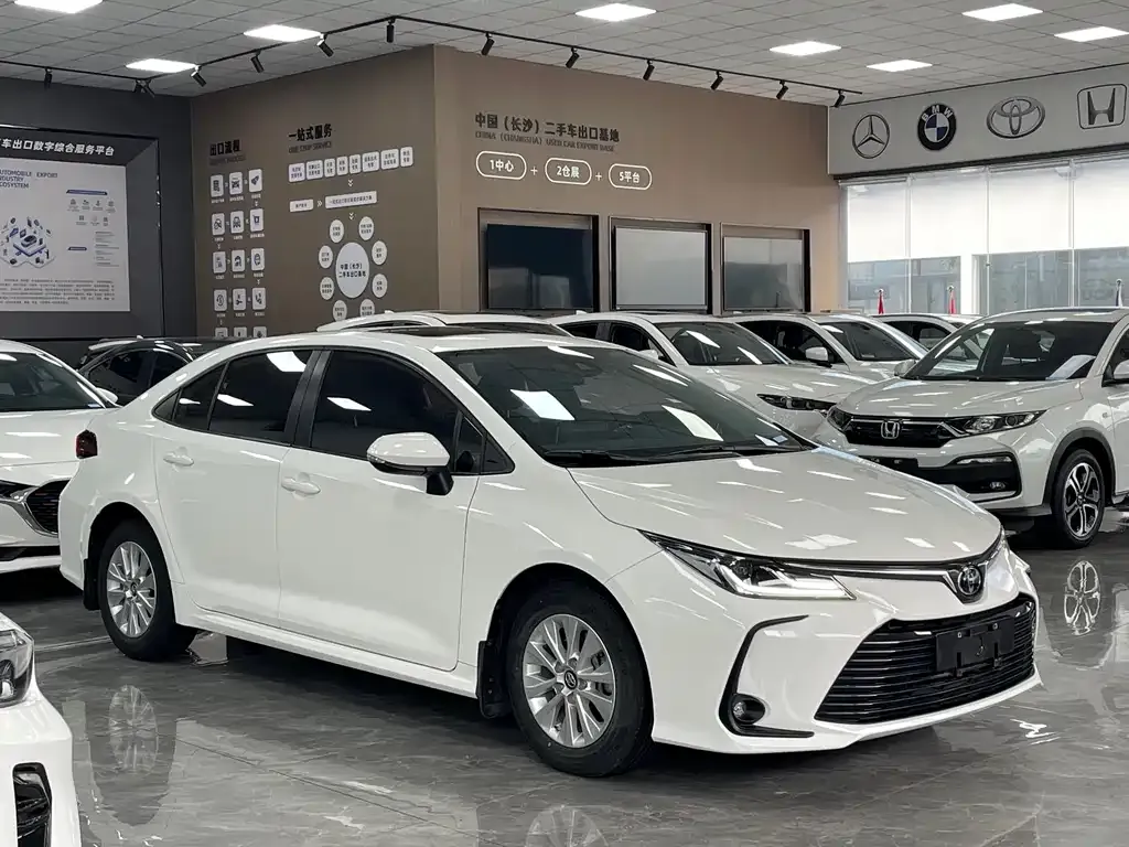 Toyota Corolla 2021 из CN, фото 8