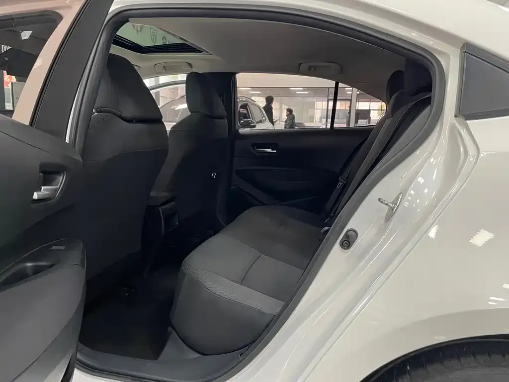 Toyota Corolla 2021 из CN, фото 5