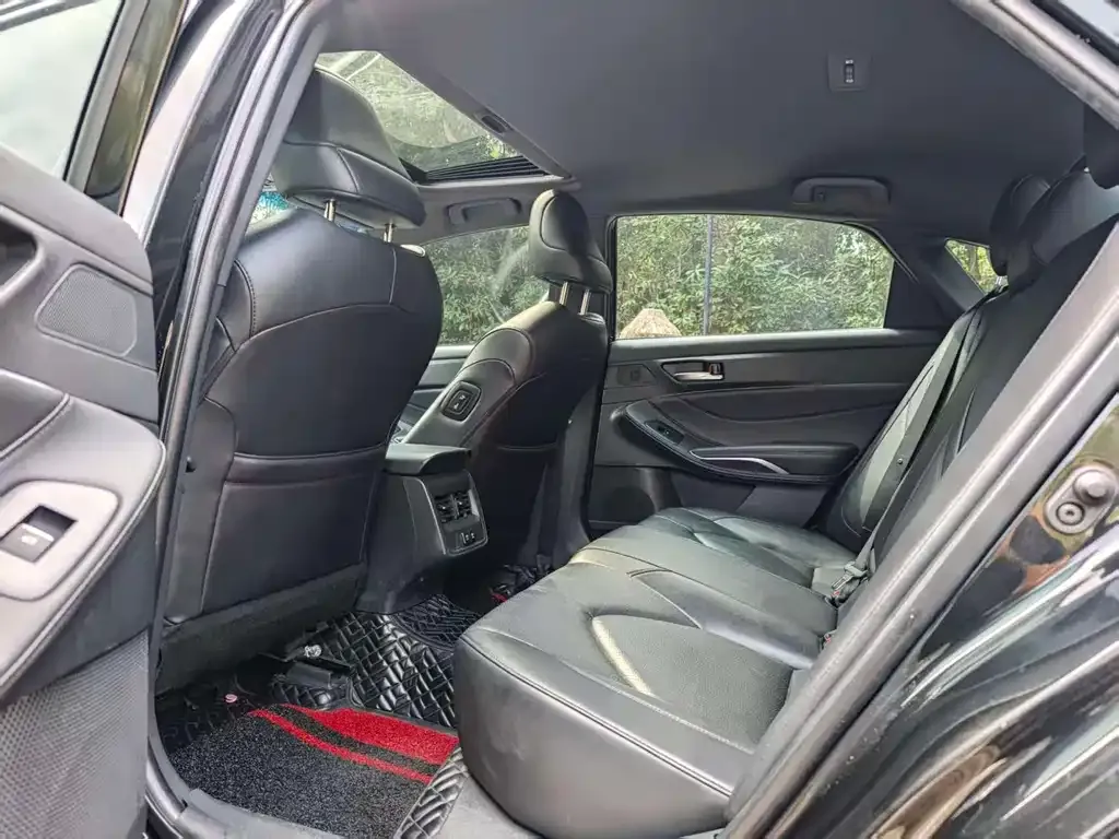 Toyota Avalon 2021 из CN, фото 6