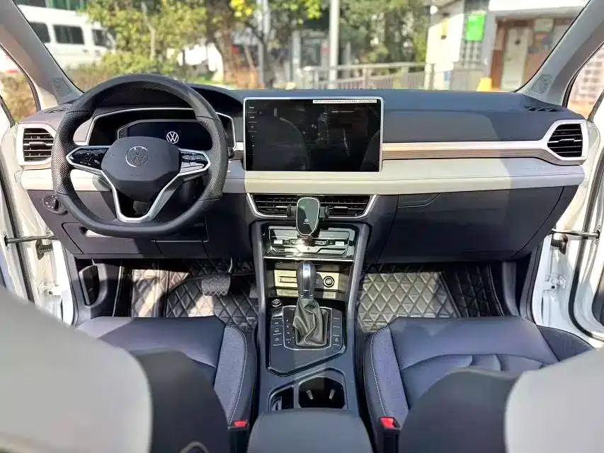 Volkswagen Tharu 2023 из CN, фото 8