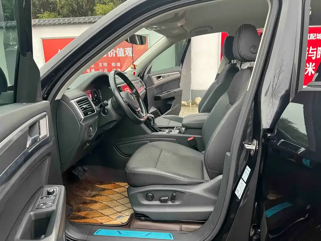 Volkswagen Teramont 2021 из CN, фото 2