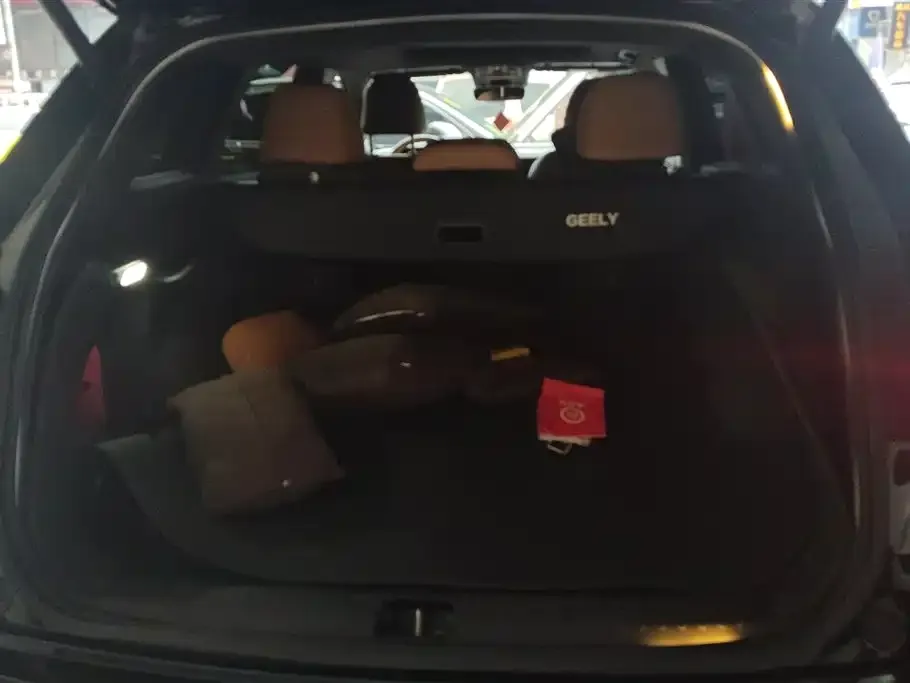 Geely Xingyue L 2024 из CN, фото 2