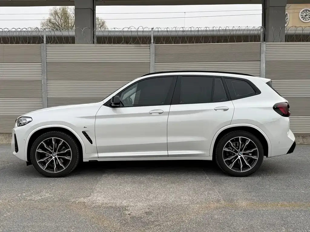BMW X3 — фото 9