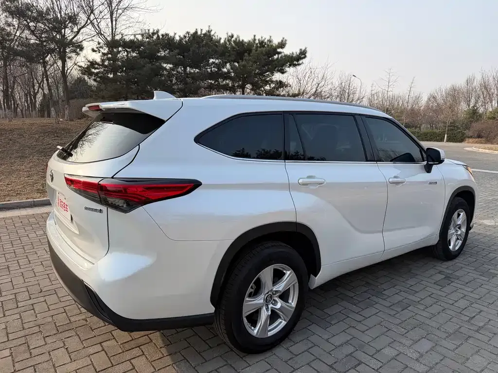 Toyota Highlander 2024 из CN, фото 9