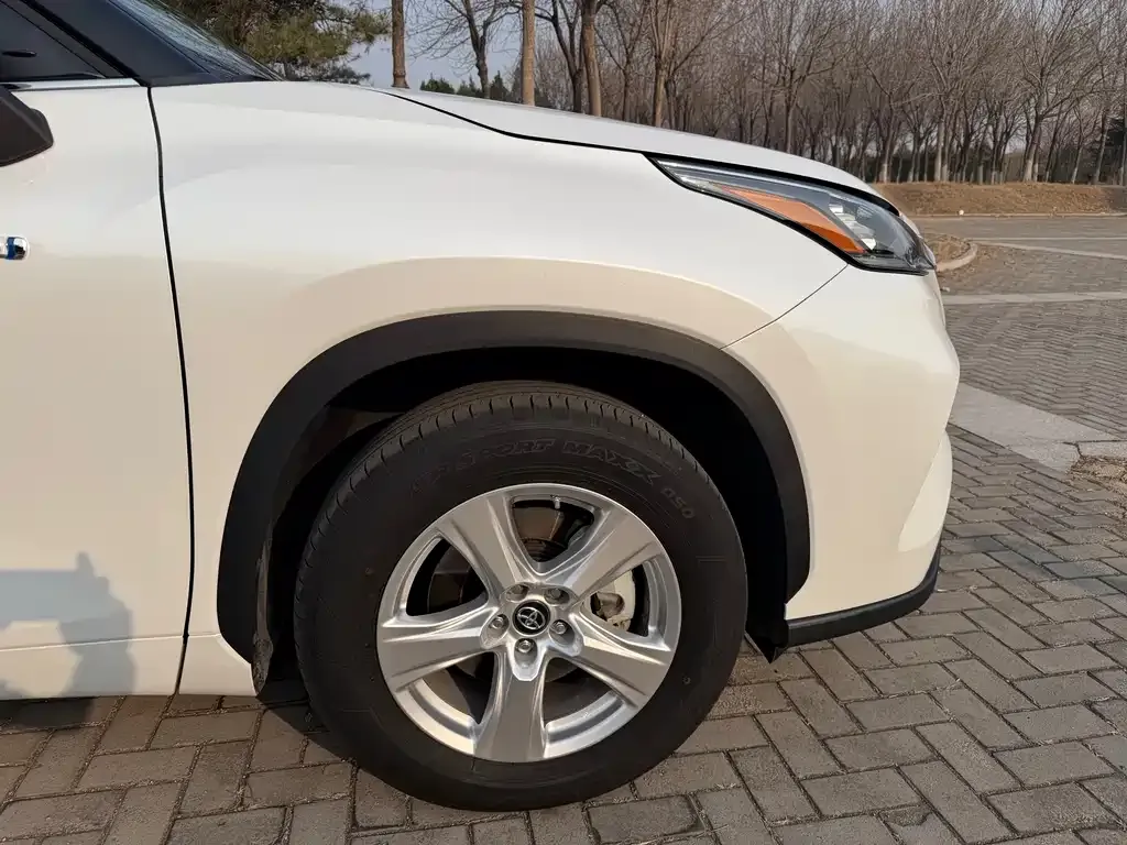 Toyota Highlander 2024 из CN, фото 3
