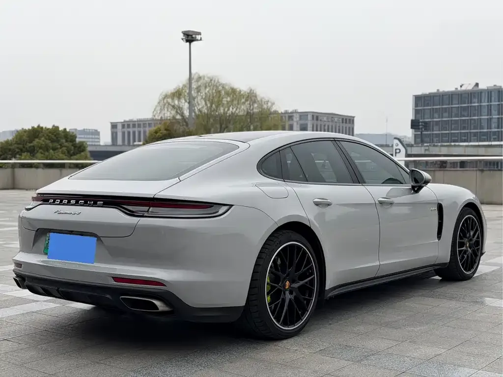 Porsche Panamera Hybrid — фото 9