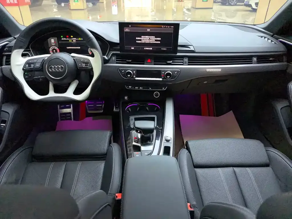 Audi A4L 2023 из CN, фото 7