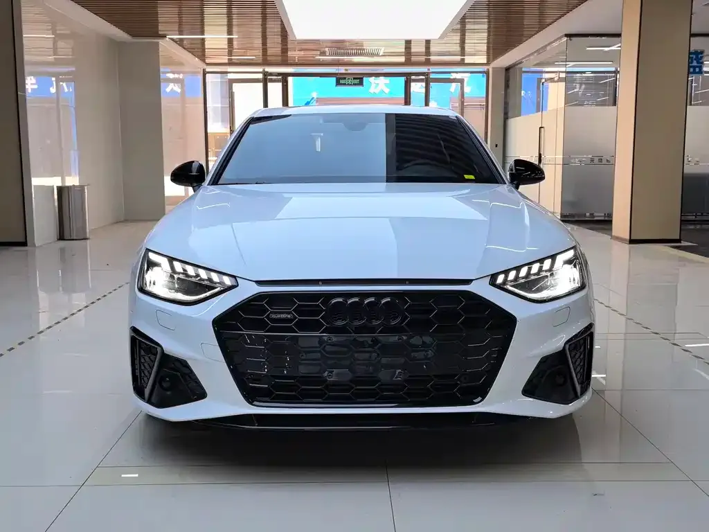 Audi A4L 2023 из CN, фото 8