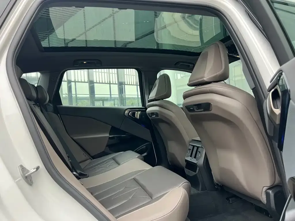 BMW X3 2025 из CN, фото 3