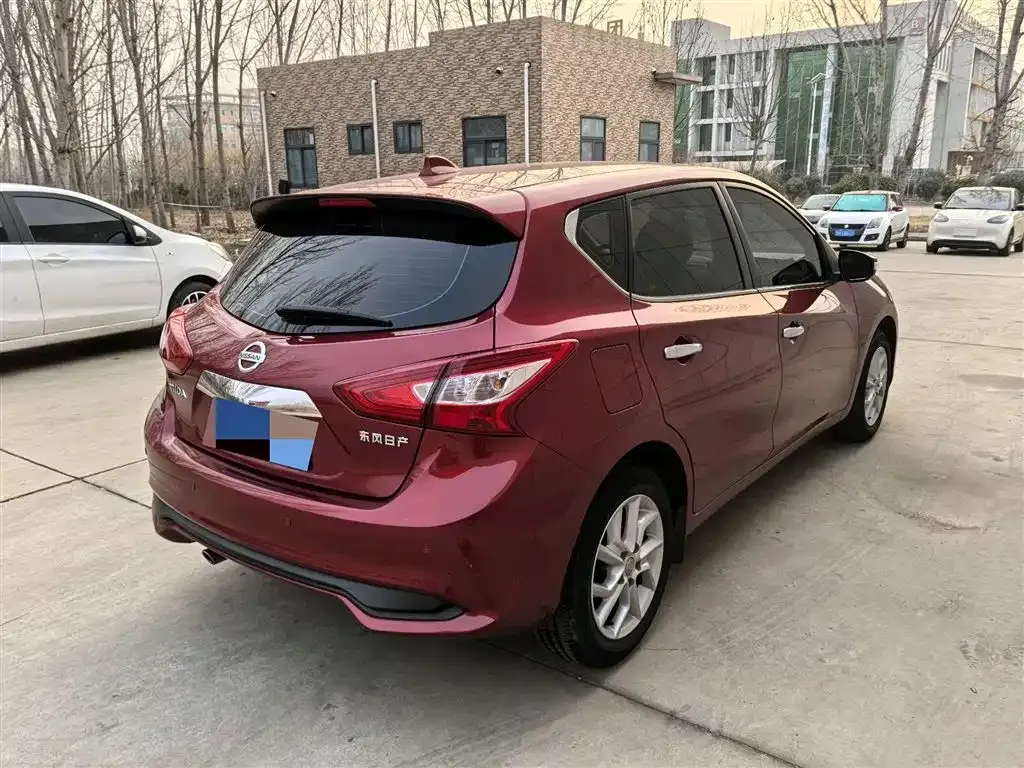 Nissan Tiida 2023 из CN, фото 10