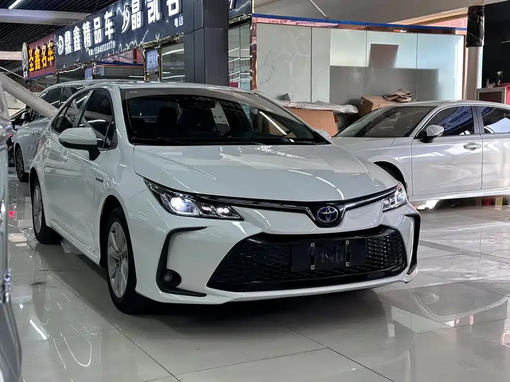 Toyota Corolla 2023 из CN, фото 2