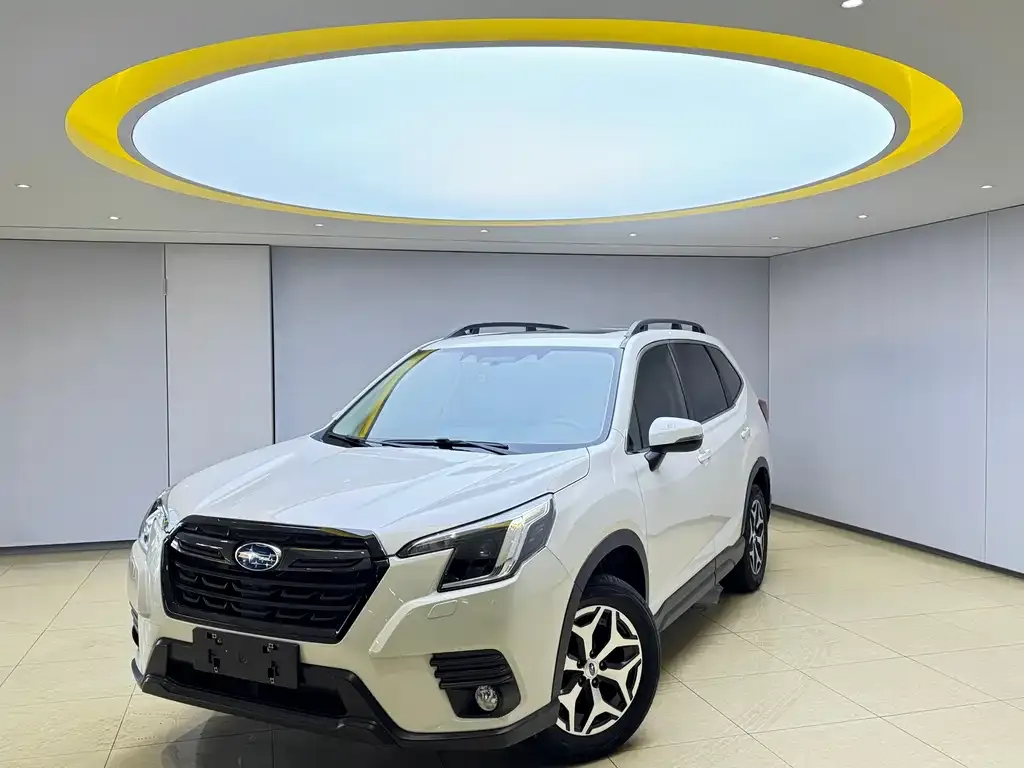 Subaru Forester 2022 из CN, фото 1