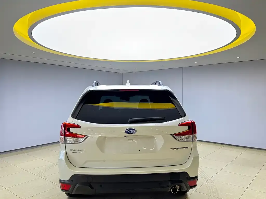 Subaru Forester 2022 из CN, фото 5