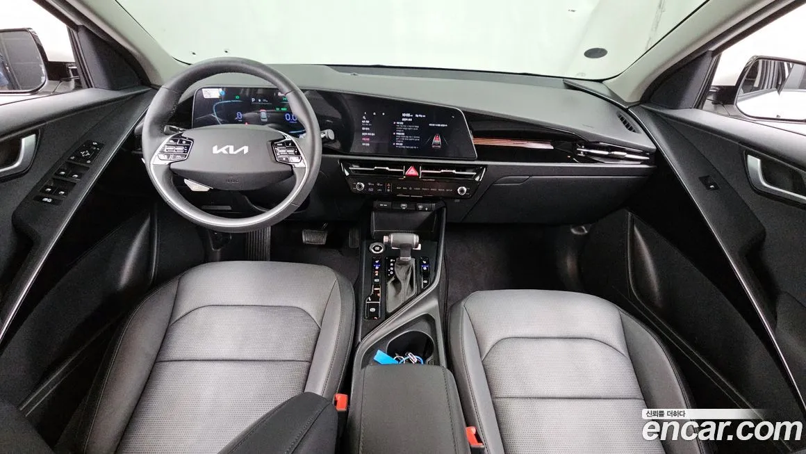 Kia Niro — фото 10