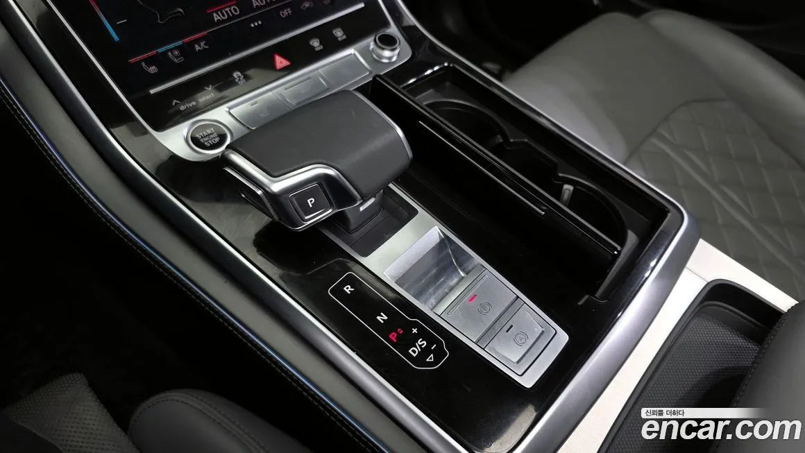 Audi Q7 2021 из KR, фото 10