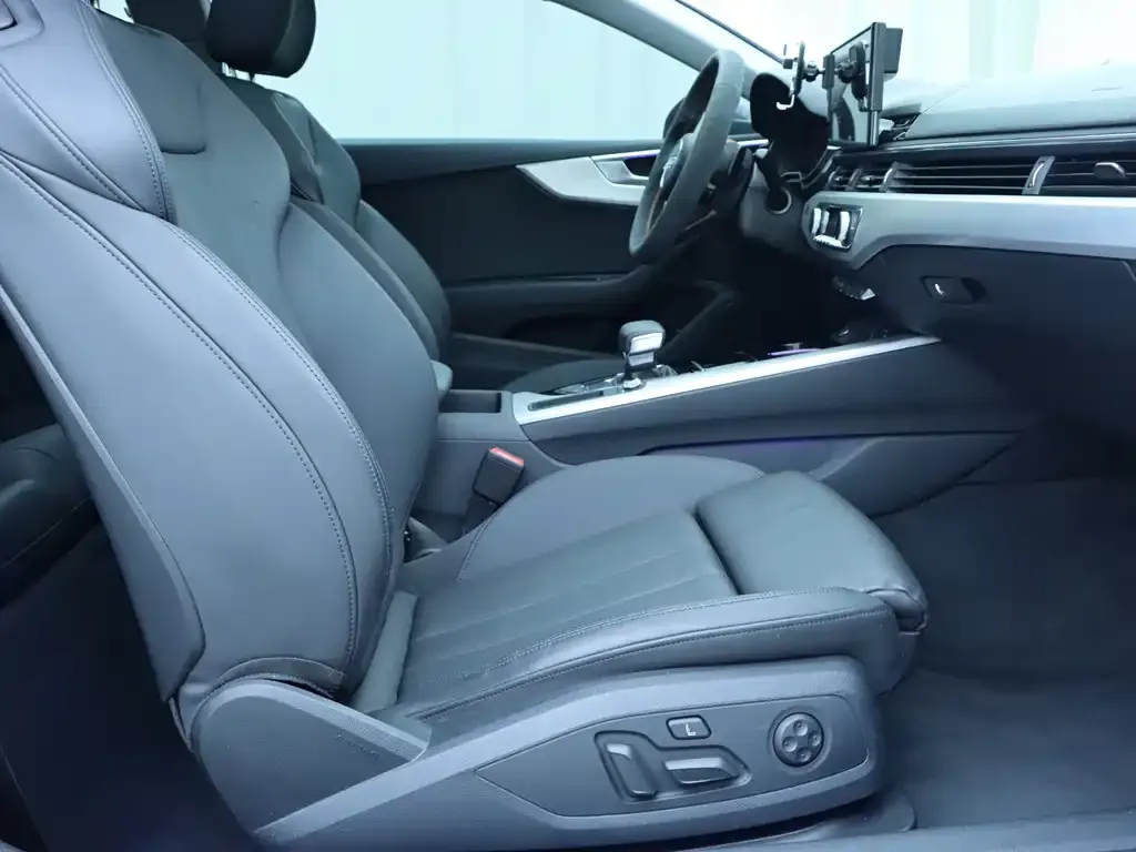 Audi A5 (Import) 2023 из CN, фото 4