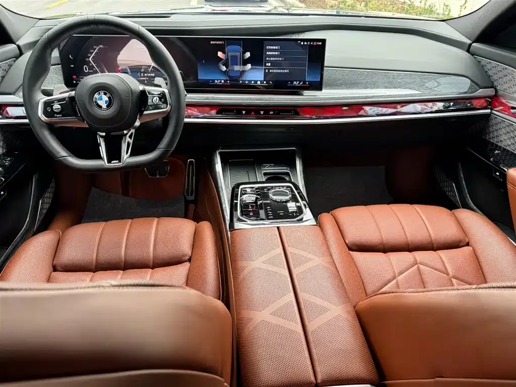 BMW 7 Series — фото 9