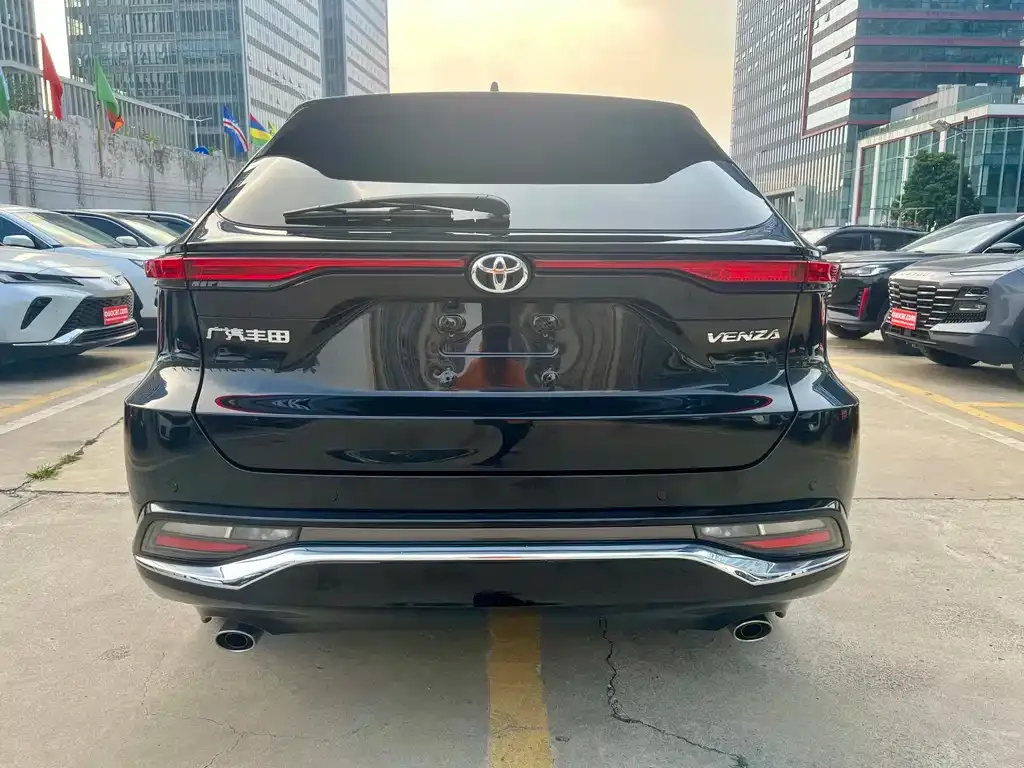 Toyota Venza — фото 9