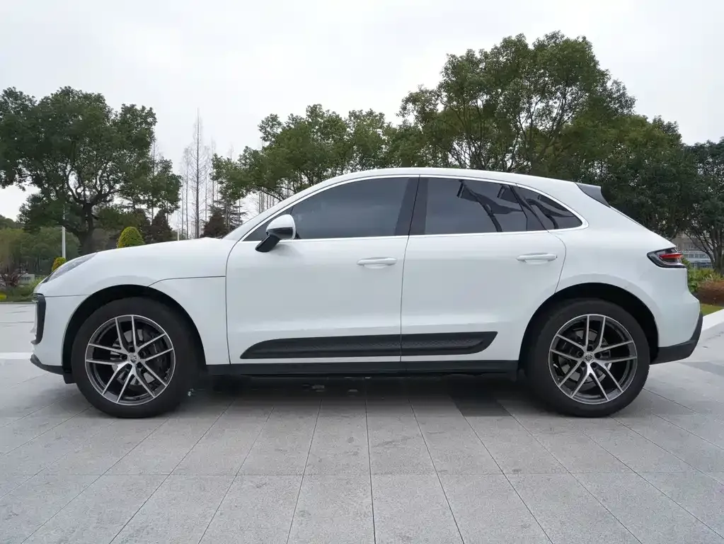 Porsche Macan — фото 10