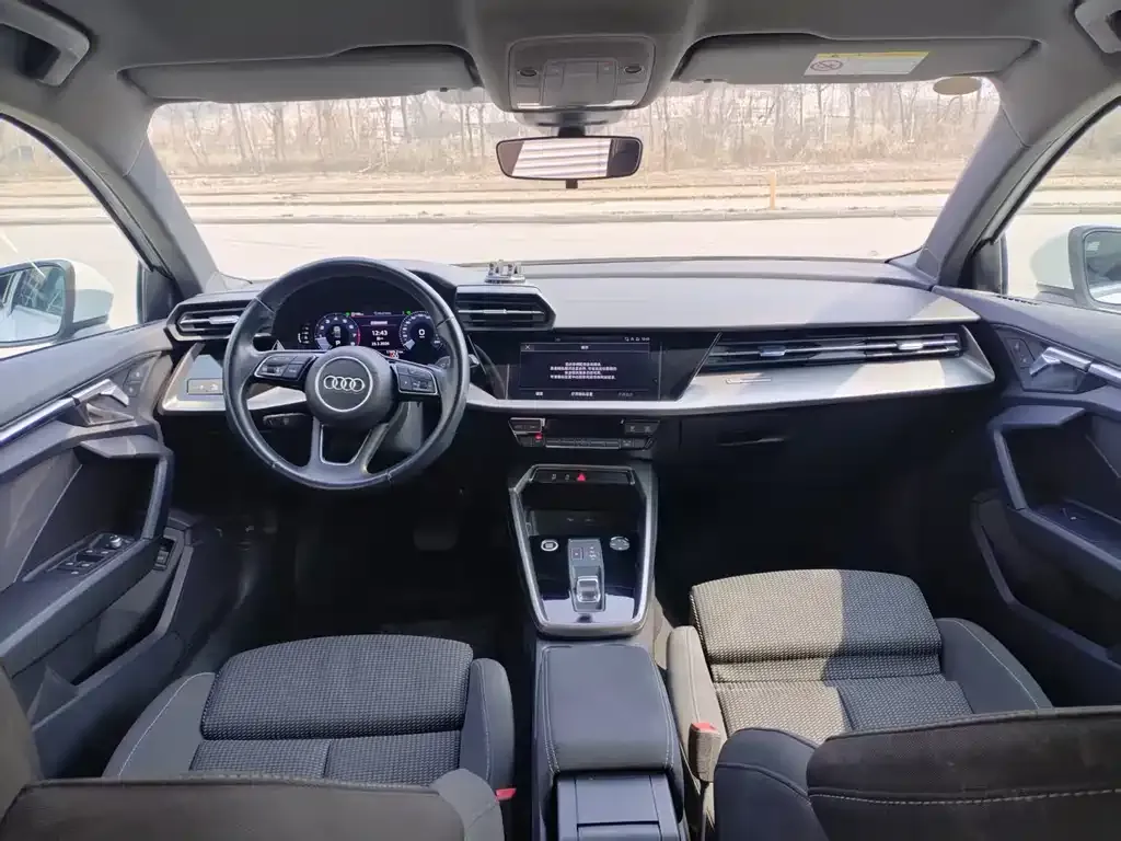 Audi A3 2024 из CN, фото 10