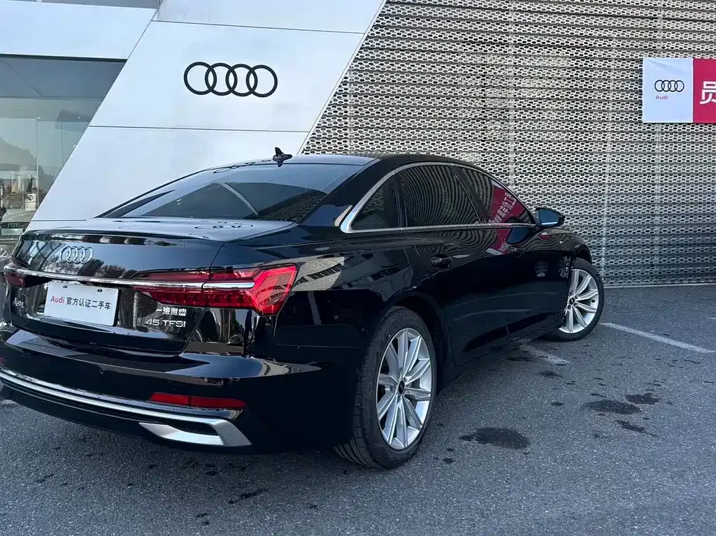 Audi A6L — фото 6