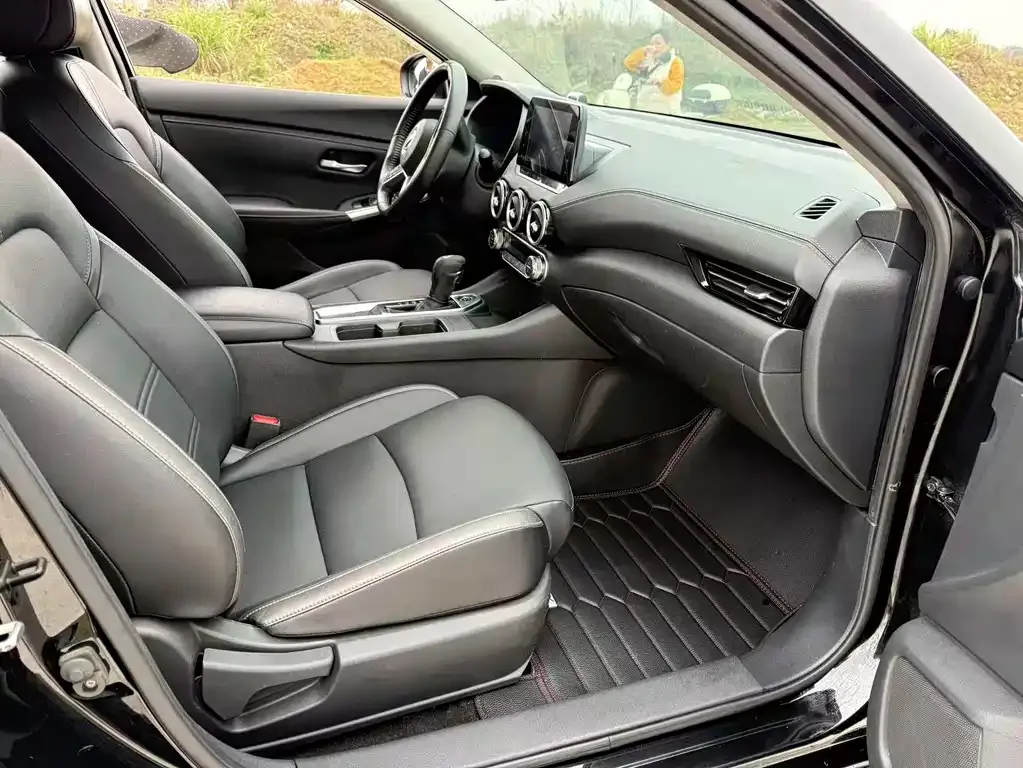 Nissan Sylphy 2022 из CN, фото 2