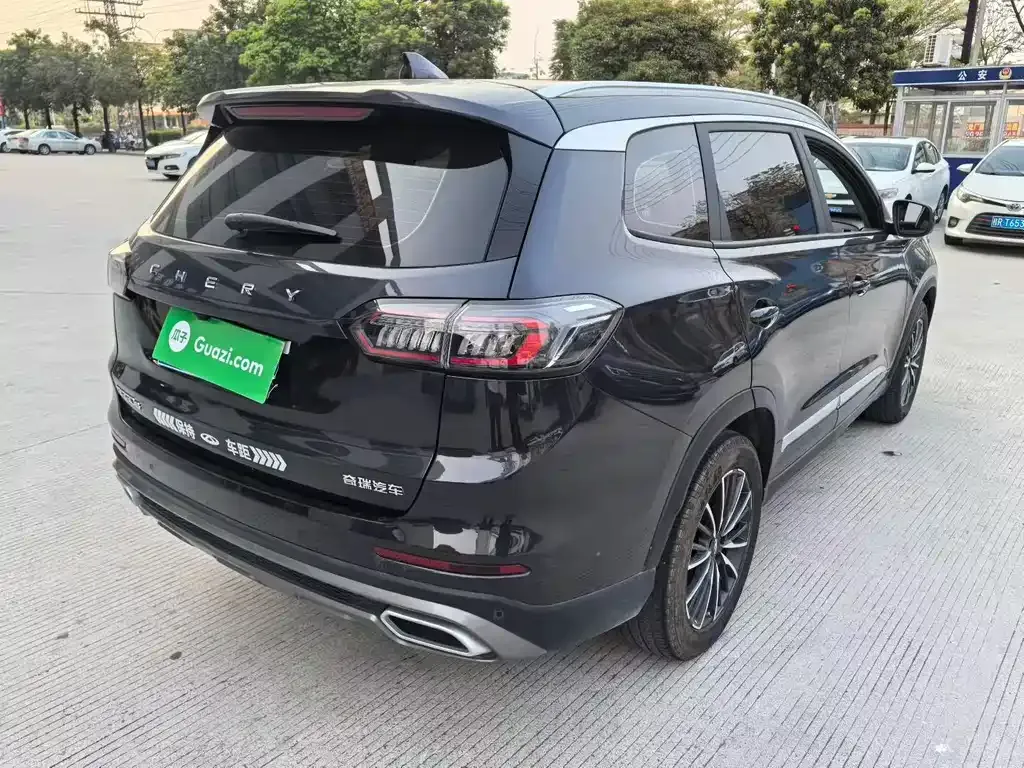 Chery Tiggo 8 — фото 4