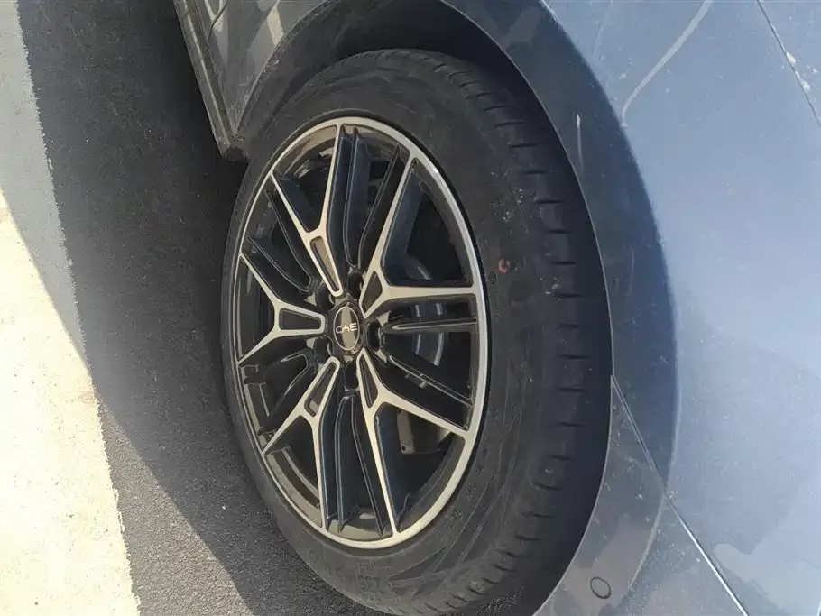BYD Seal — фото 10