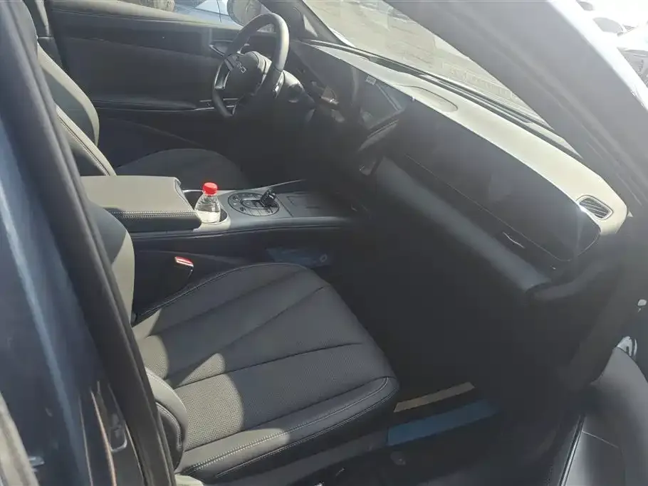 BYD Seal — фото 4