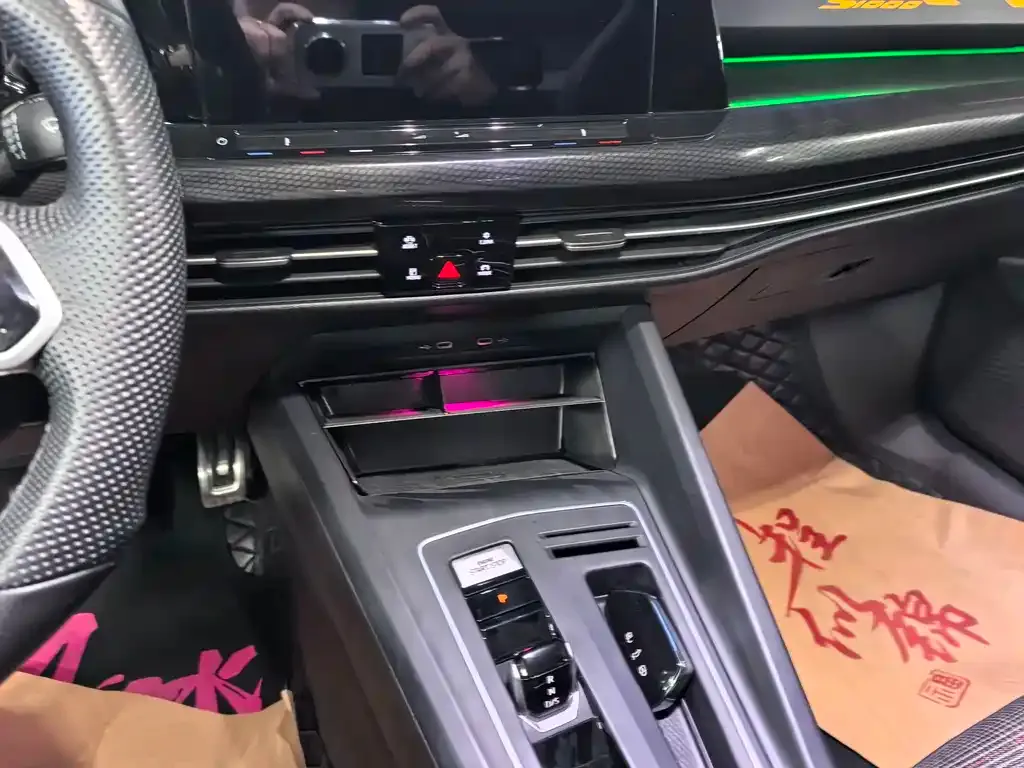 Volkswagen Golf 2023 из CN, фото 7