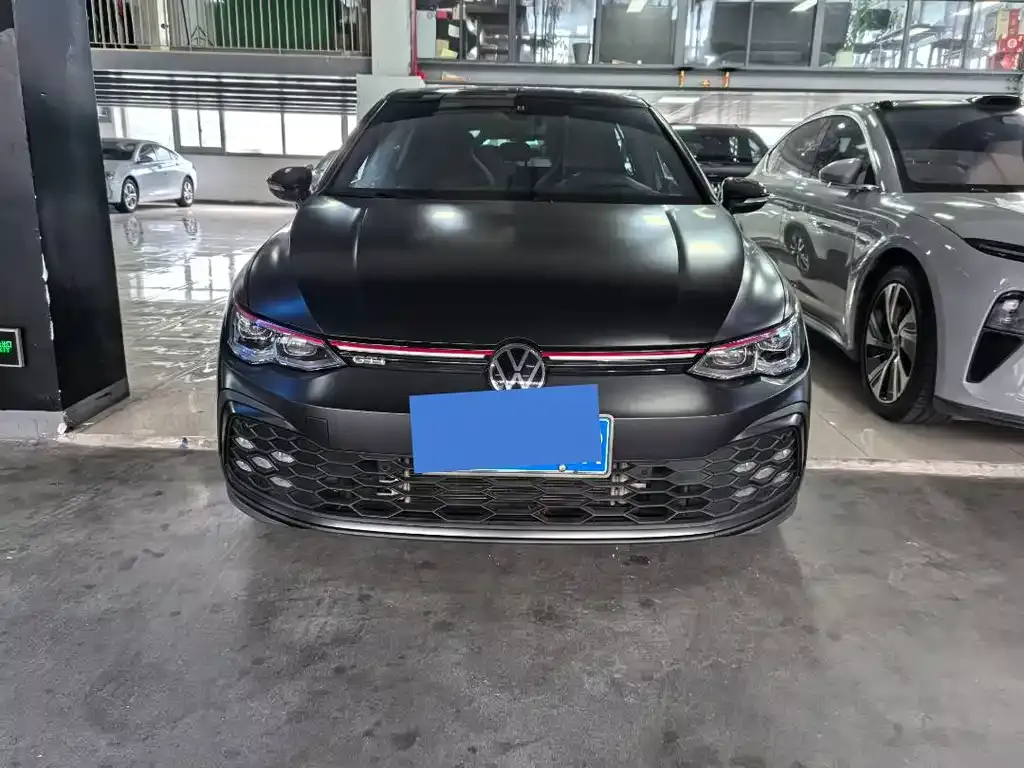 Volkswagen Golf 2023 из CN, фото 8